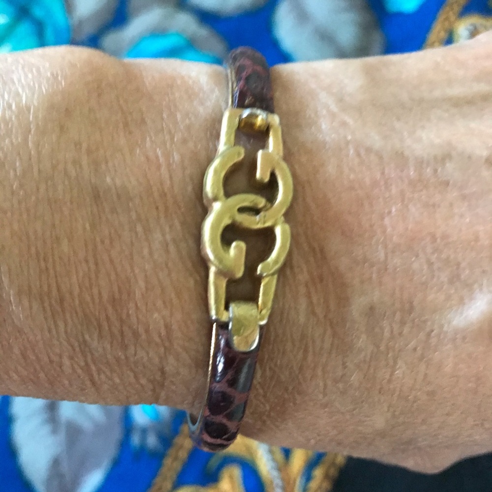 Gucci vintage gold plated snake skin bracelet AUTHENTIC 🔥🔥